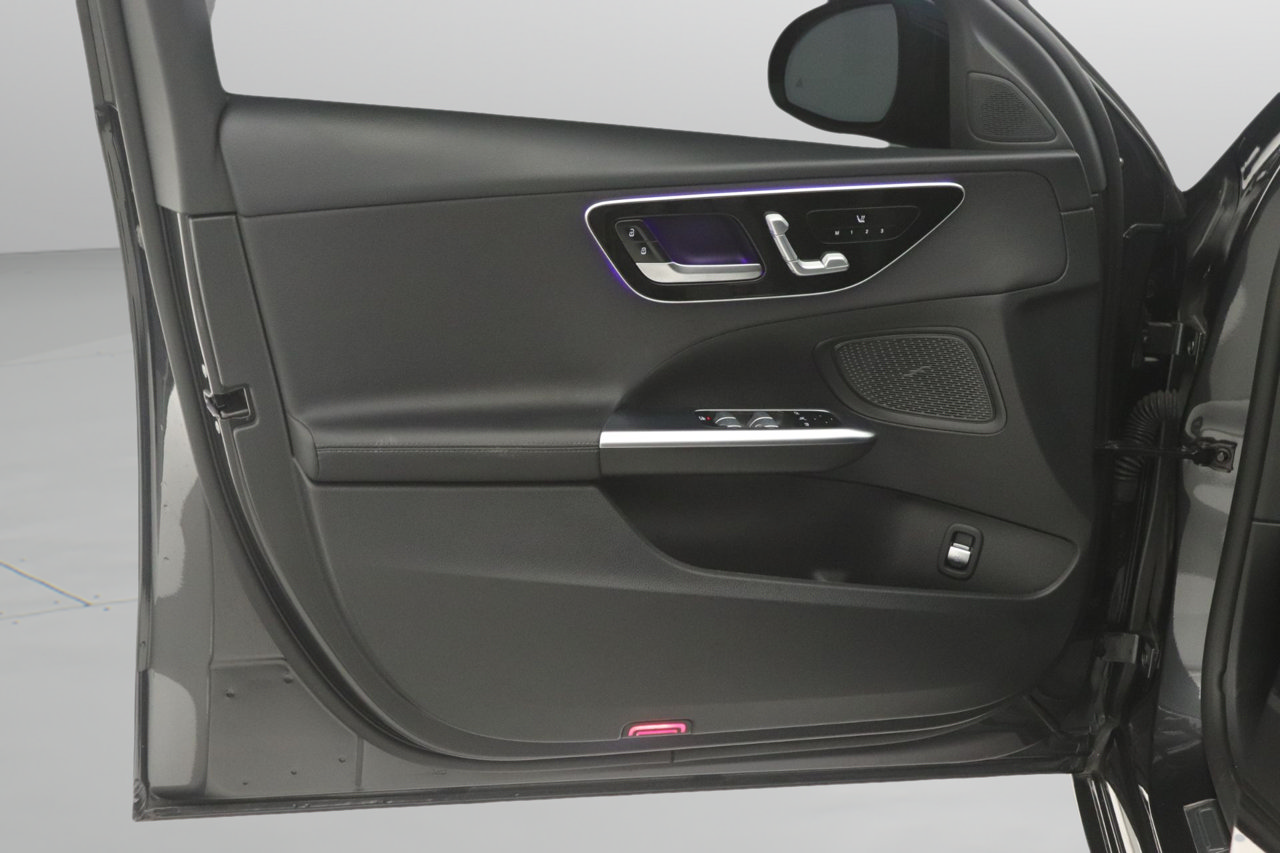 Certified 2023 Mercedes-Benz C 300 Sedan image 17