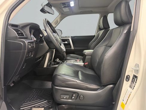 Used 2021 Toyota 4Runner Limited AWD/4WD image 12