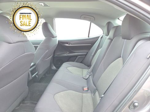Used 2022 Toyota Camry LE image 26