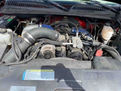 Used 2001 Chevrolet Silverado 2500 LT w/ Snow Plow Prep Pkg image 21