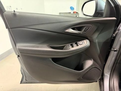 Used 2021 Buick Encore GX Preferred w/ Cold Weather Comfort Package FWD image 10