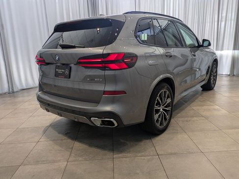 Used 2025 BMW X5 xDrive50e w/ M Sport Package image 5