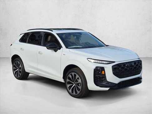 New 2026 Audi Q3 quattro 2.0T AWD/4WD image 5