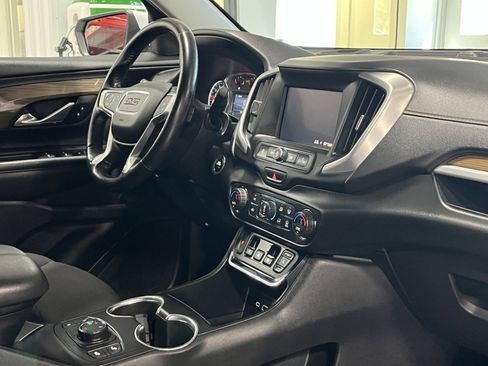 Used 2021 GMC Terrain SLE w/ Driver Convenience Package AWD/4WD image 9