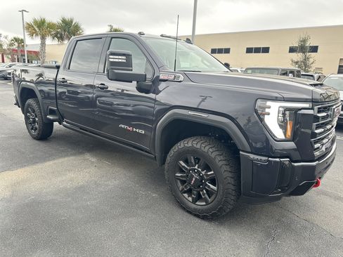 Used 2026 GMC Sierra 2500 AT4 w/ AT4 Premium Plus Package image 2