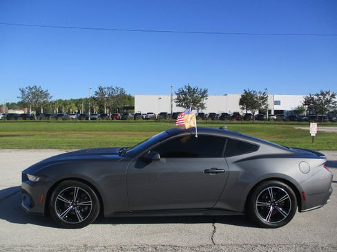 Certified 2024 Ford Mustang Premium image 4