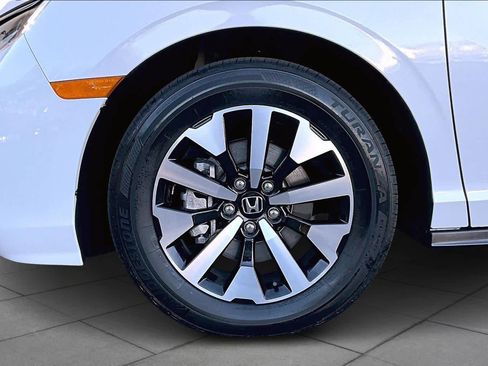 Used 2025 Honda Odyssey EX-L image 9