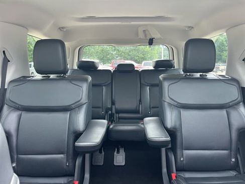 Used 2025 Ford Expedition Platinum AWD/4WD image 37