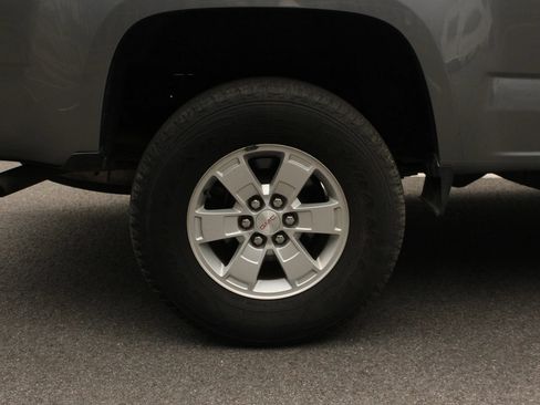 Used 2019 GMC Canyon W/T w/ Convenience Package RWD image 5