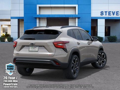 New 2026 Chevrolet Trax RS w/ Driver Confidence Package FWD image 4
