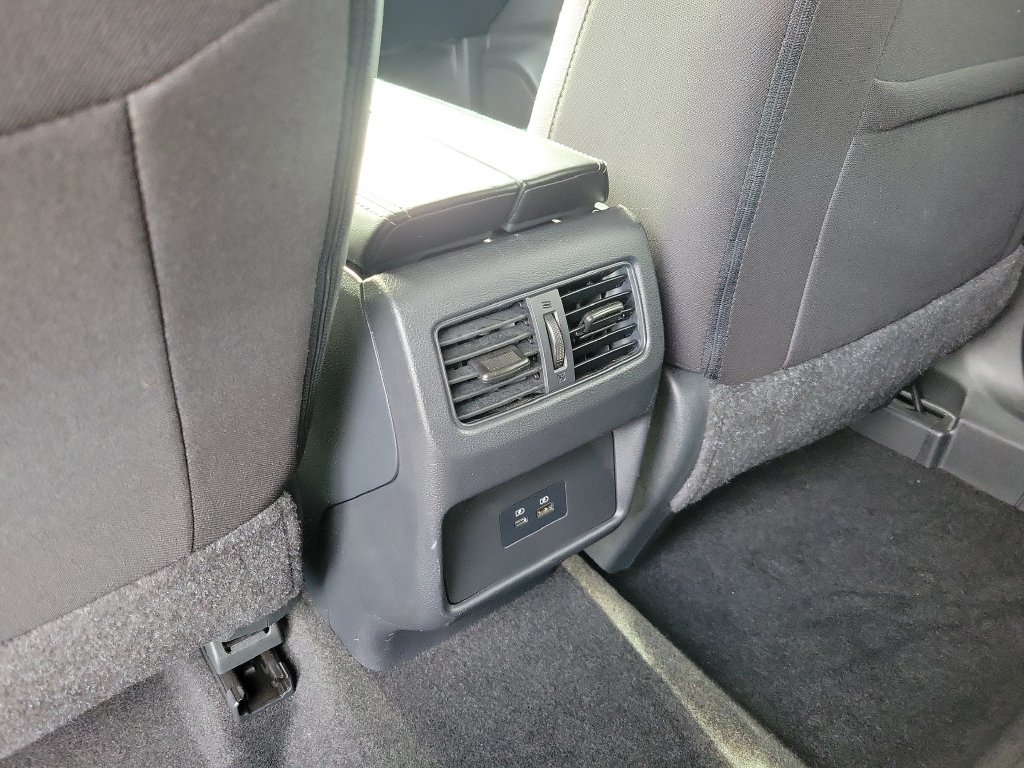 Certified 2023 Nissan Rogue SV FWD image 11