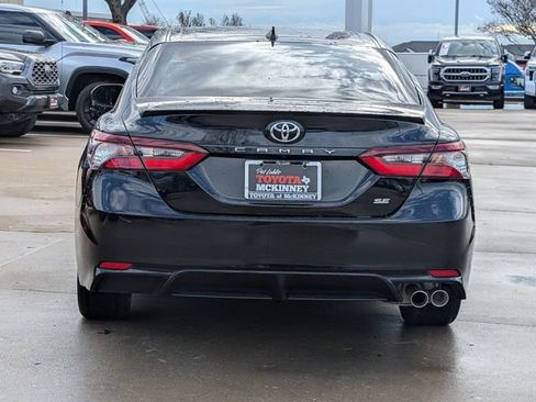 Used 2024 Toyota Camry SE image 7