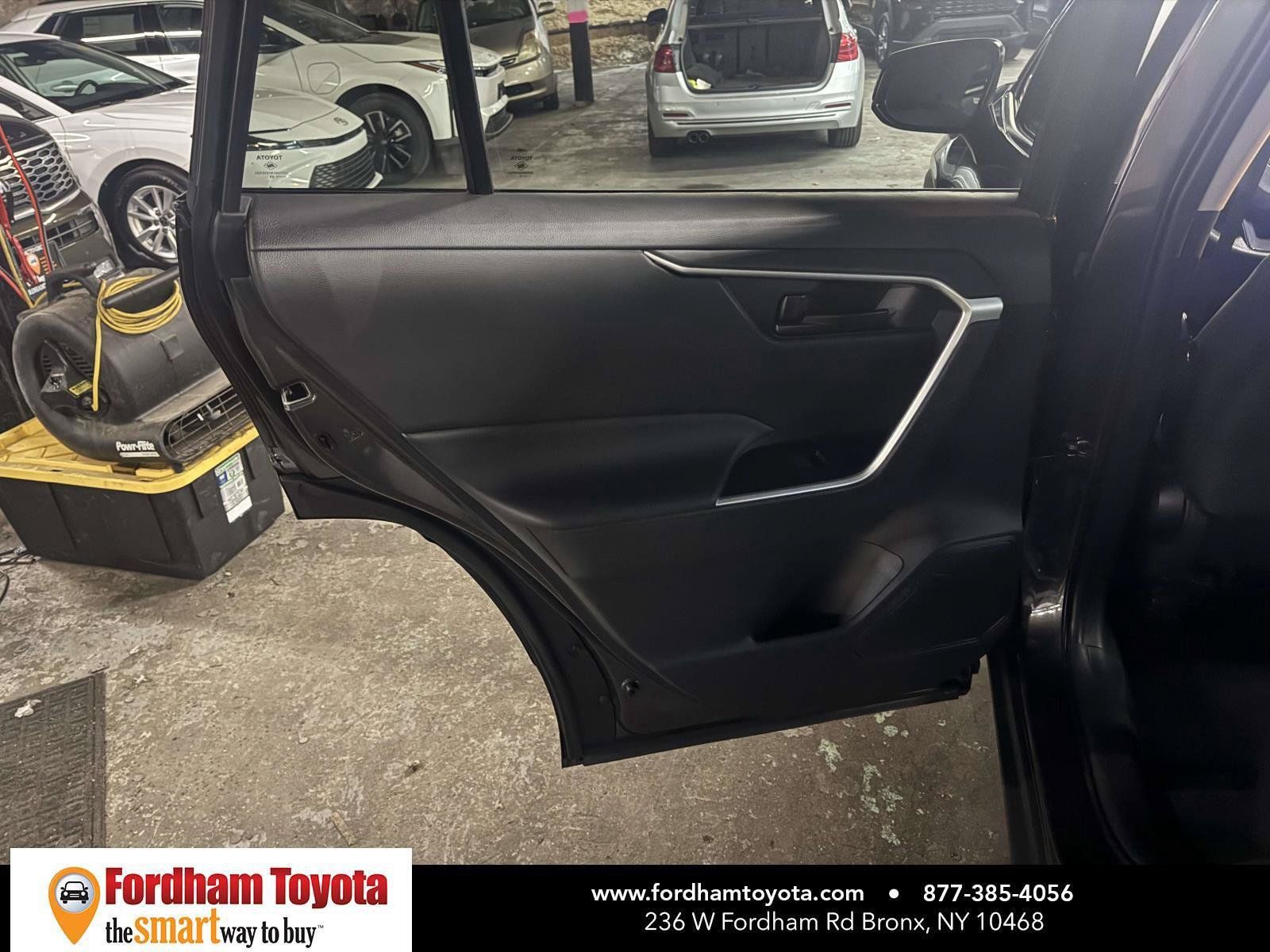 Used 2025 Toyota RAV4 LE AWD/4WD image 11