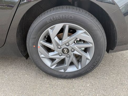 New 2026 Hyundai Elantra Hybrid FWD image 25