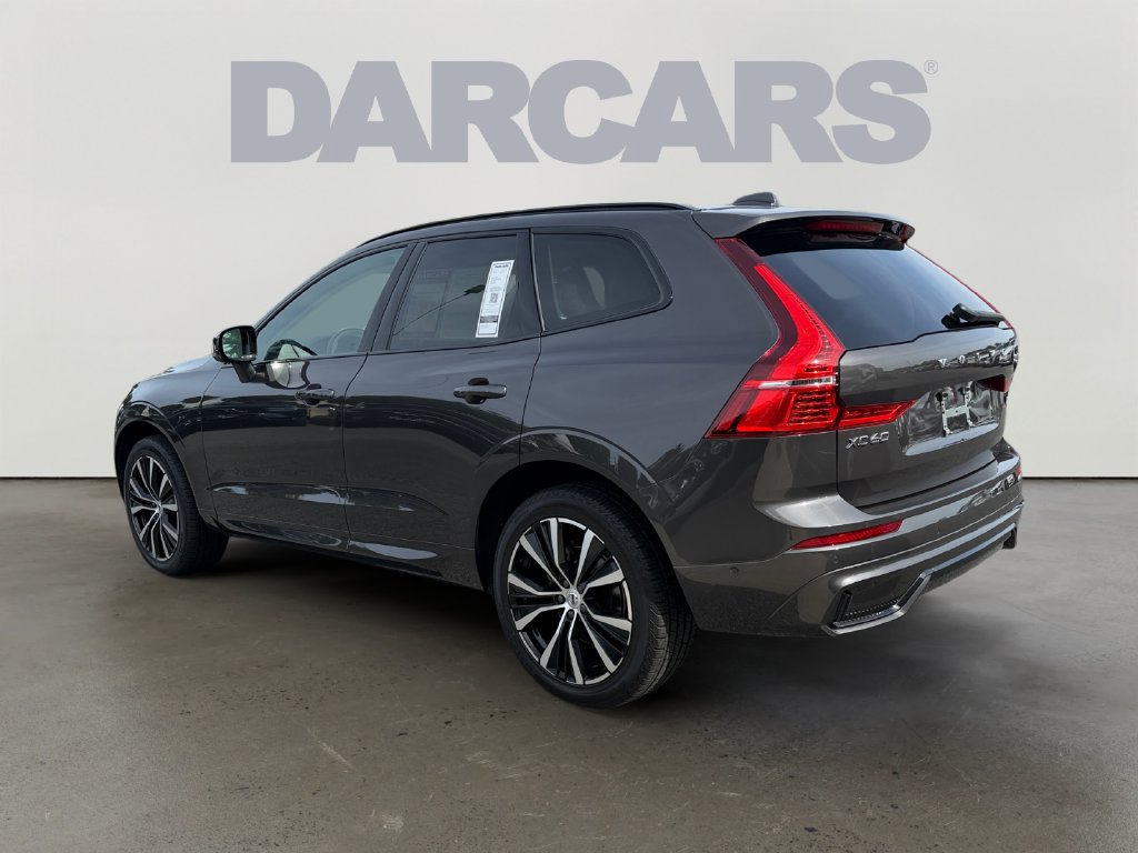 Certified 2024 Volvo XC60 B5 Plus w/ Climate Package AWD/4WD image 5