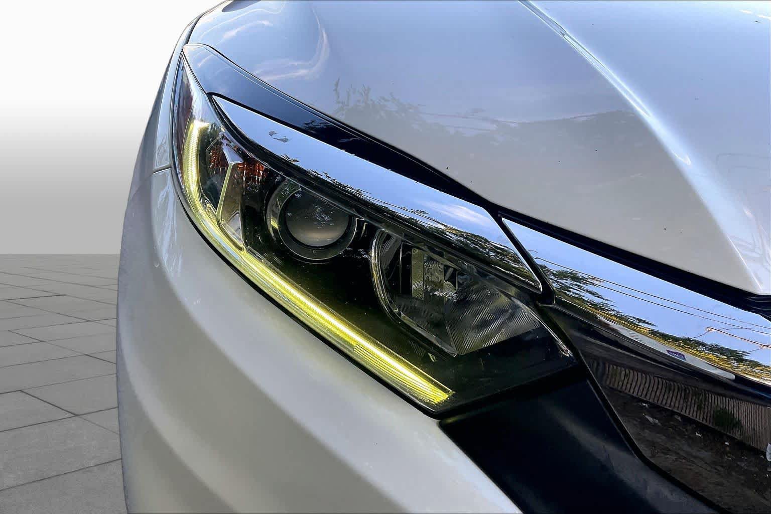 Used 2020 Honda HR-V LX image 27
