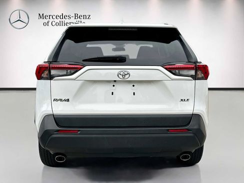 Used 2022 Toyota RAV4 XLE w/ Convenience Package FWD image 7