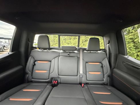 New 2026 GMC Sierra 1500 AT4 w/ AT4 Premium Package AWD/4WD image 3