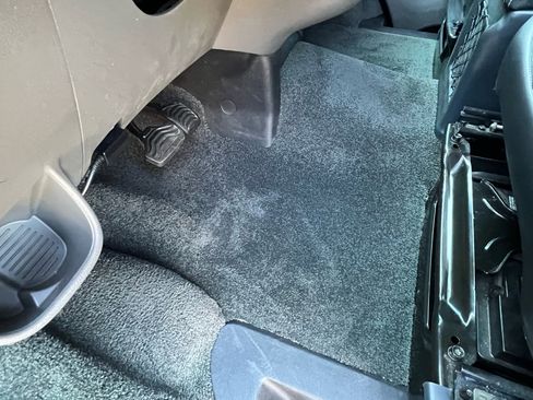 Used 2022 Ford Transit 250 Medium Roof AWD image 33