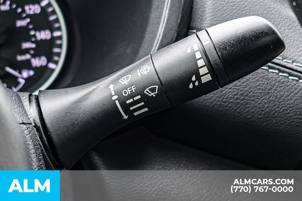 Used 2024 Nissan Sentra SV FWD image 31