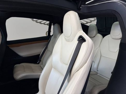 Used 2019 Tesla Model X AWD/4WD image 13