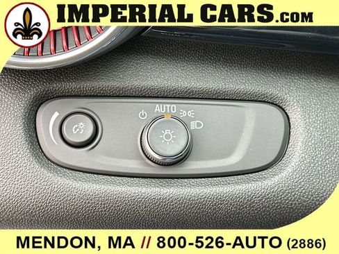 New 2026 Chevrolet Trax RS w/ Sunroof Package image 23