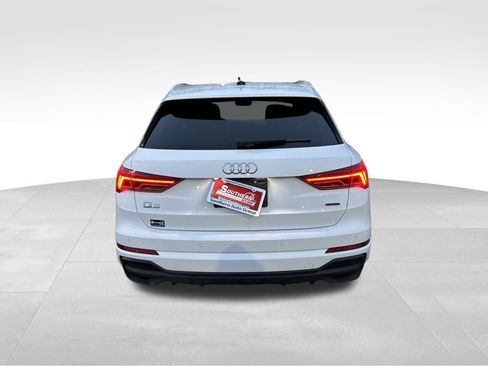 Used 2025 Audi Q3 2.0T Premium image 4