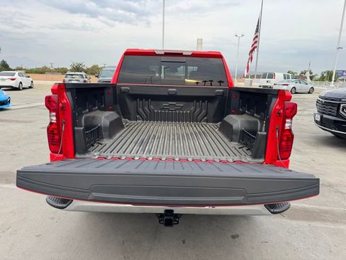 New 2025 Chevrolet Silverado 1500 LT w/ Convenience Package II image 9