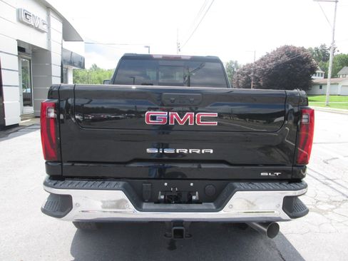 New 2025 GMC Sierra 2500 SLT w/ SLT Premium Package image 4