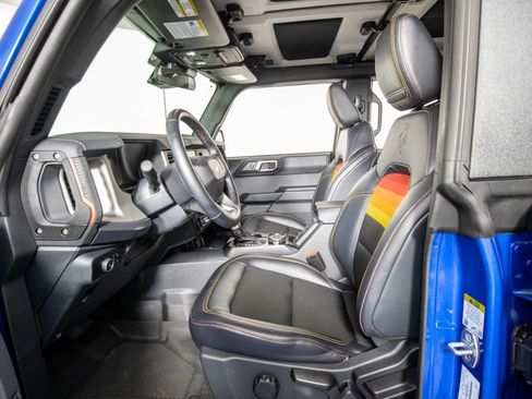 Used 2025 Ford Bronco Big Bend w/ Black Diamond Package image 9