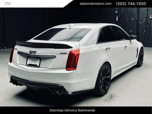 Used 2018 Cadillac CTS V w/ Carbon Fiber Package RWD image 7