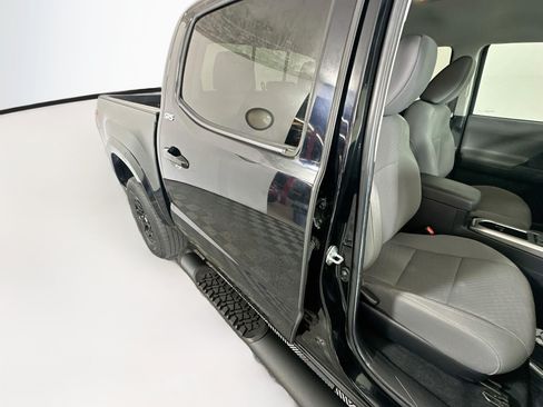 Used 2022 Toyota Tacoma SR5 RWD image 27