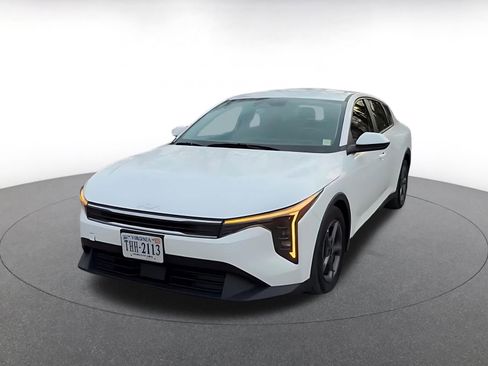 Used 2025 Kia K4 LXS image 7