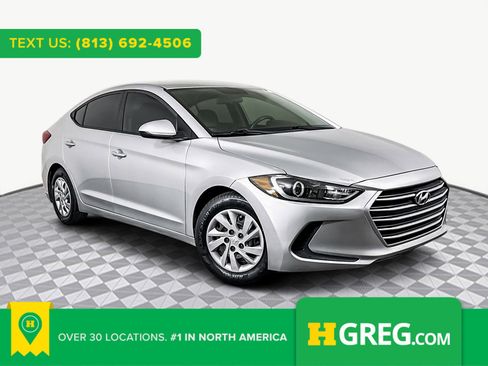 Used 2018 Hyundai Elantra SE image 1