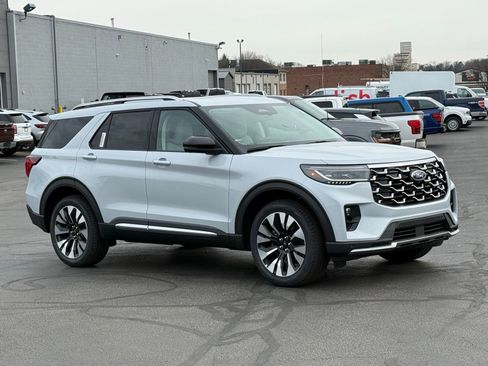 New 2026 Ford Explorer Platinum image 9