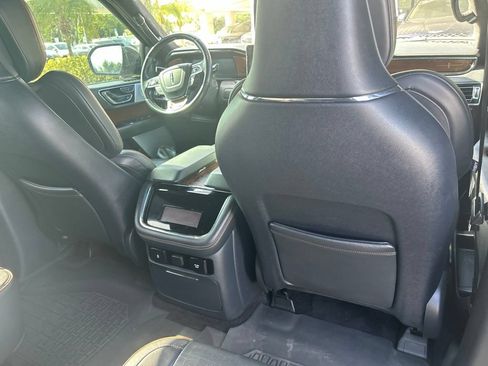 Used 2023 Lincoln Navigator L Black Label AWD/4WD image 9
