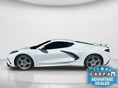 Used 2025 Chevrolet Corvette Stingray Preferred Cpe w/ Z51 Performance Package RWD image 2