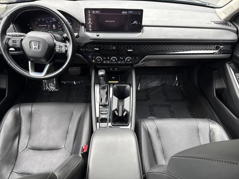 Used 2024 Honda Accord Touring image 15