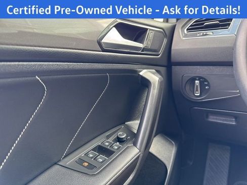 Certified 2023 Volkswagen Tiguan SE w/ Panoramic Sunroof Package AWD/4WD image 21