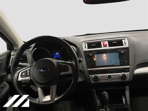 Used 2015 Subaru Outback 2.5i Premium image 21