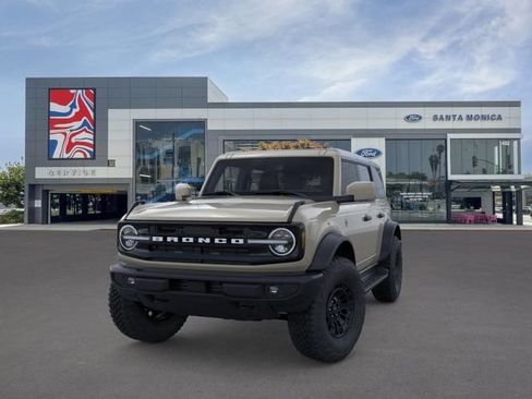 New 2026 Ford Bronco Outer Banks w/ Sasquatch Package AWD/4WD image 2
