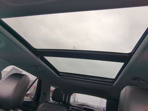 Used 2023 Ford Explorer XLT w/ Equipment Group 202A image 29