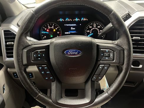 Used 2016 Ford F150 XLT w/ Equipment Group 301A Mid RWD image 4