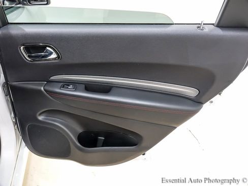 Used 2018 Dodge Durango R/T image 29