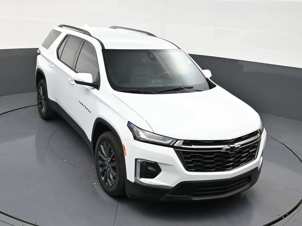 Used 2023 Chevrolet Traverse RS FWD image 17