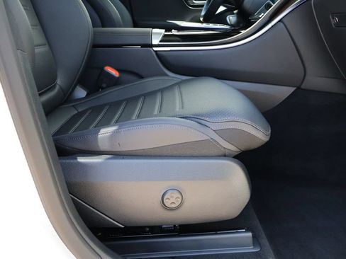 Certified 2026 Mercedes-Benz GLC 300 4MATIC image 10