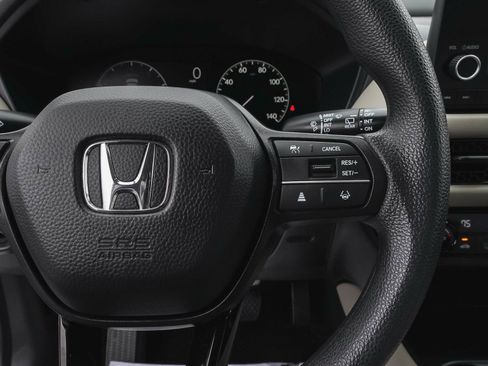 Used 2023 Honda HR-V LX image 18