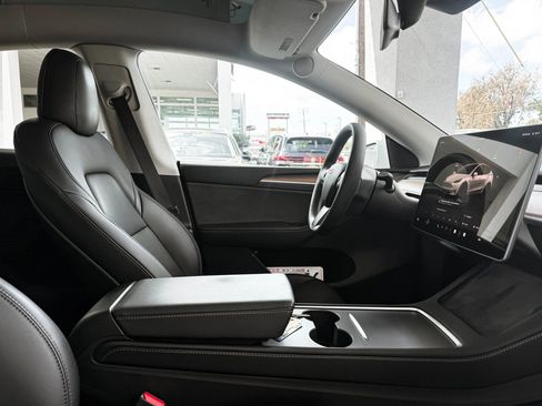 Used 2022 Tesla Model Y Performance AWD/4WD image 28