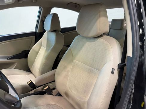 Used 2016 Hyundai Accent SE image 18