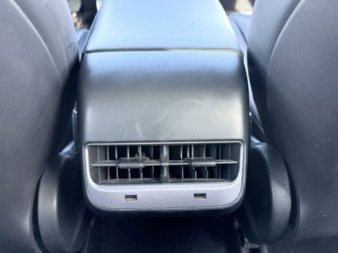 Used 2019 Tesla Model 3 Long Range image 43